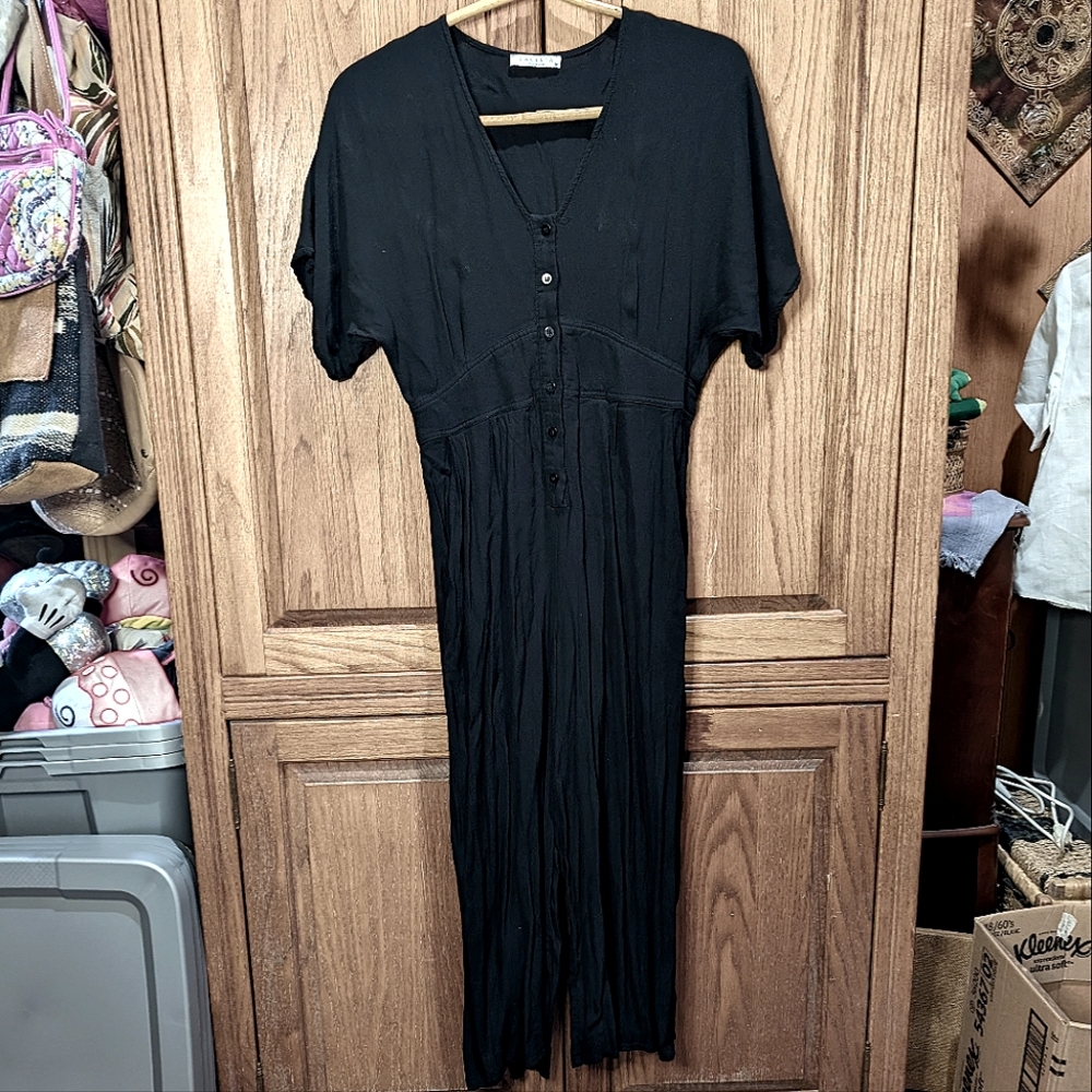 Calista vintage M black acetate short‎ sleeve Vneck MOP button front jumpsuit